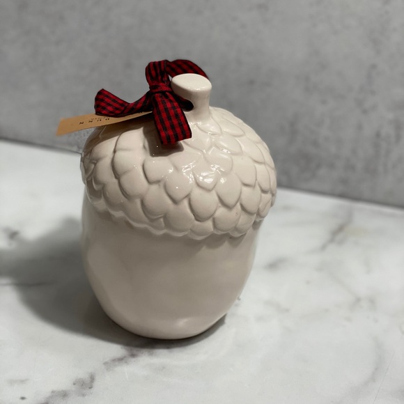 Rae Dunn “NEST” Acorn Ceramic Birdhouse - Picture 3 of 11